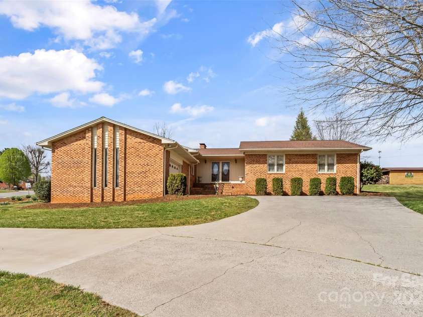 3829 Norman Road, Morganton, NC 28655.  MLS# CAR4238745, YatesRealty ID 16673. 