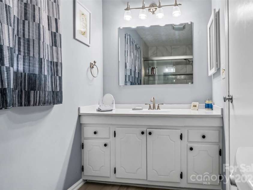 3829 Norman Road, Morganton, NC 28655.  MLS# CAR4238745, YatesRealty ID 16673. En suite for master bedroom