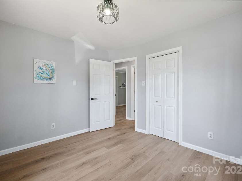 502 Kings Mountain Street, Clover, SC 29710.  MLS# CAR4254881, YatesRealty ID 16674. 