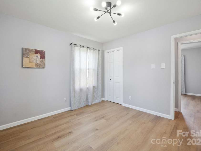 502 Kings Mountain Street, Clover, SC 29710.  MLS# CAR4254881, YatesRealty ID 16674. 