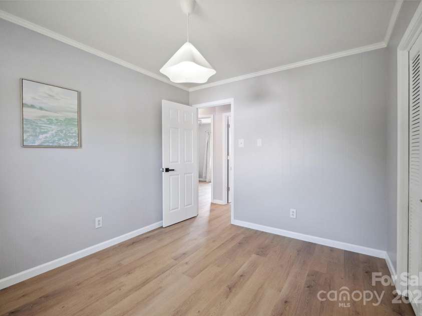 502 Kings Mountain Street, Clover, SC 29710.  MLS# CAR4254881, YatesRealty ID 16674. 