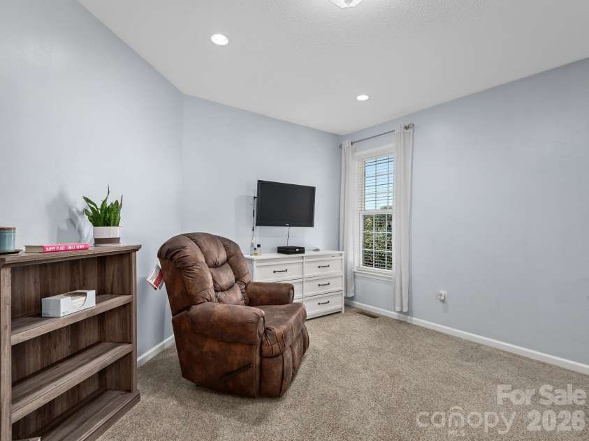 95 Driftstone Circle, Arden, NC 28704.  MLS# CAR4304837, YatesRealty ID 16674. EXPANSIVE PRIMARY SUITE WITH ENORMOUS CLOSET SPACE