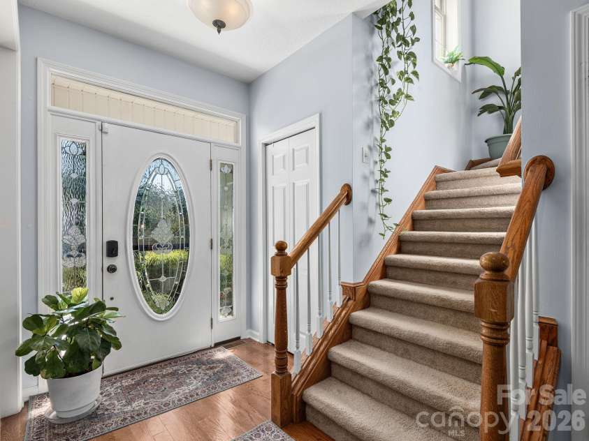 95 Driftstone Circle, Arden, NC 28704.  MLS# CAR4304837, YatesRealty ID 16674. GRAND ENTRYWAY
