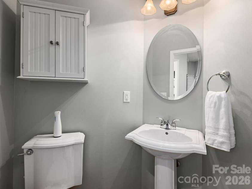 95 Driftstone Circle, Arden, NC 28704.  MLS# CAR4304837, YatesRealty ID 16674. MAIN LEVEL HALF BATH