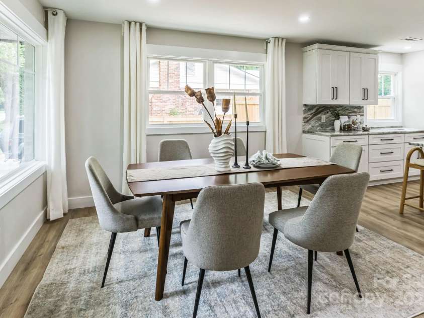 1208 Tarrington Avenue, Charlotte, NC 28205.  MLS# CAR4281436, YatesRealty ID 16676. 