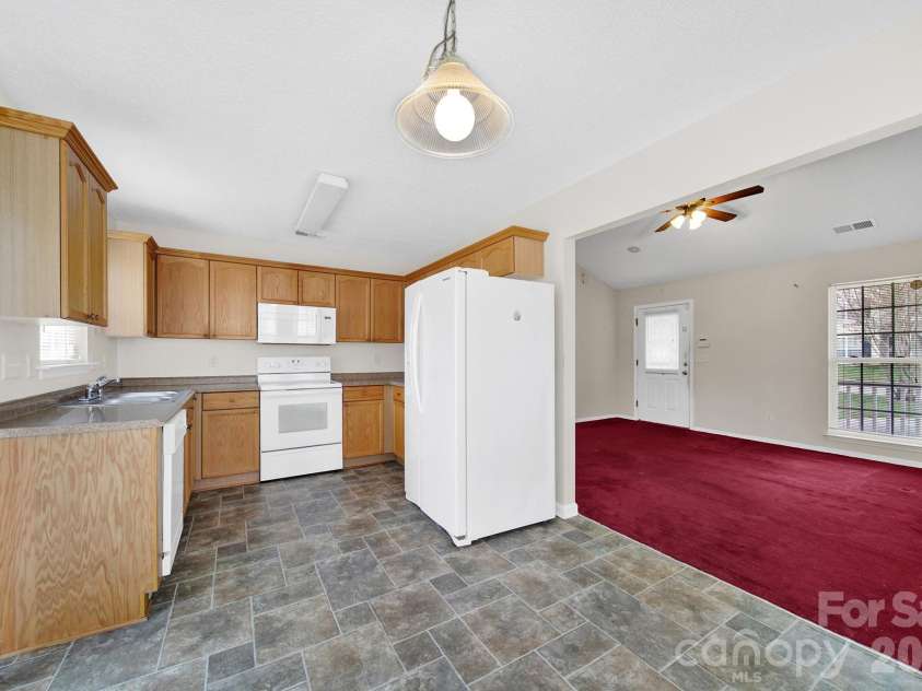 1236 Autumn Breeze Court, Rock Hill, SC 29732.  MLS# CAR4351017, YatesRealty ID 16677. 
