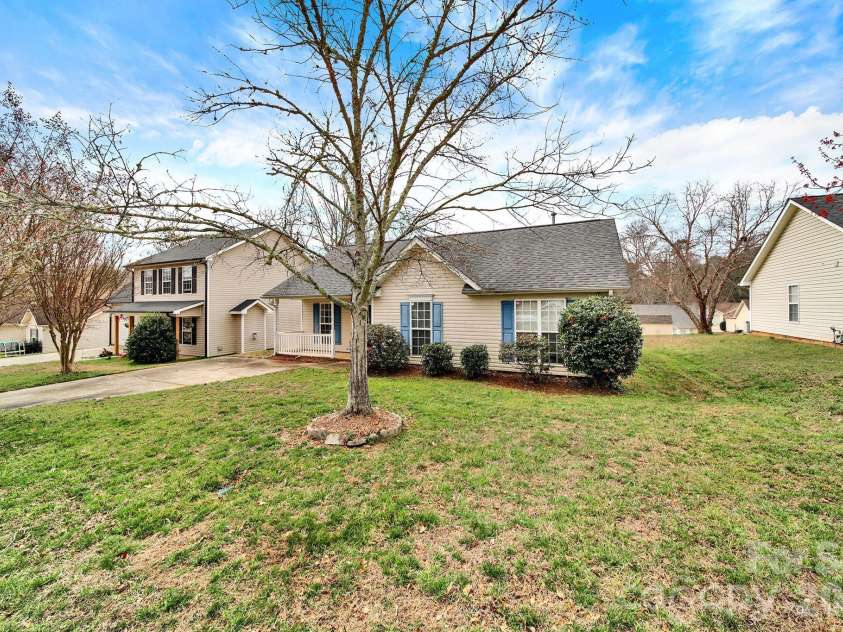 1236 Autumn Breeze Court, Rock Hill, SC 29732.  MLS# CAR4351017, YatesRealty ID 16677. 