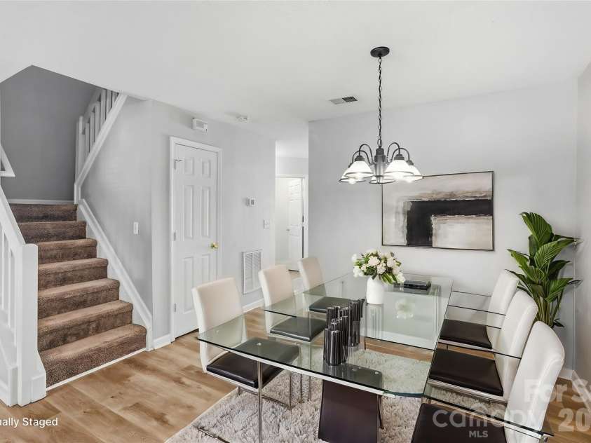 10142 Forest Landing Drive, Charlotte, NC 28213.  MLS# CAR4367589, YatesRealty ID 16678. Virtually Staged 