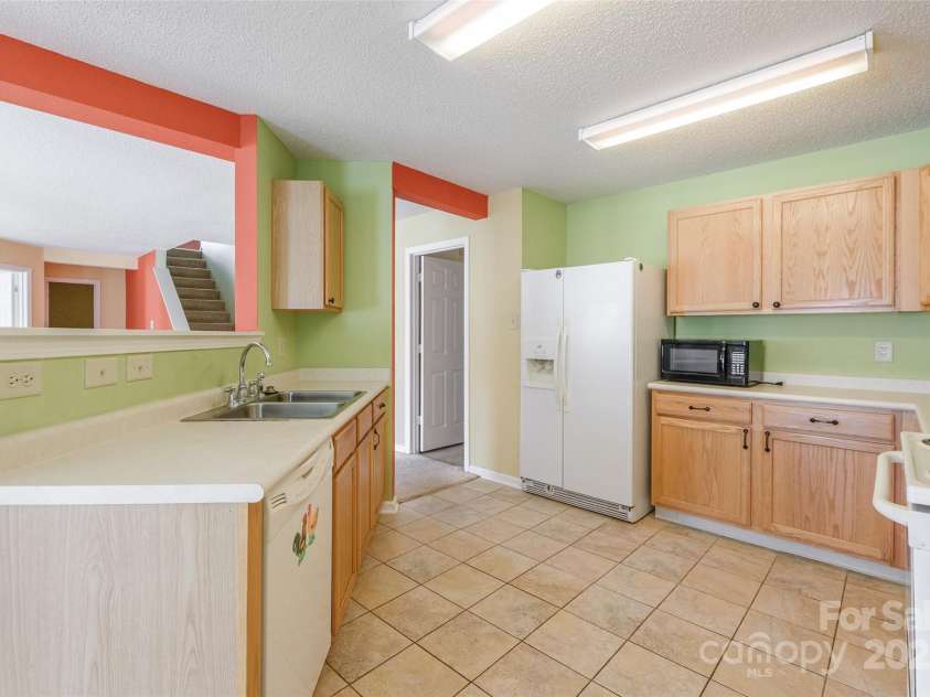 1114 Fenwick Court, Clover, SC 29710.  MLS# CAR4207144, YatesRealty ID 16678. 