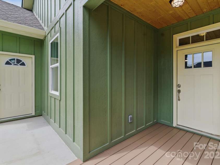 192 Plato Place, Etowah, NC 28729.  MLS# CAR4263231, YatesRealty ID 16679. 