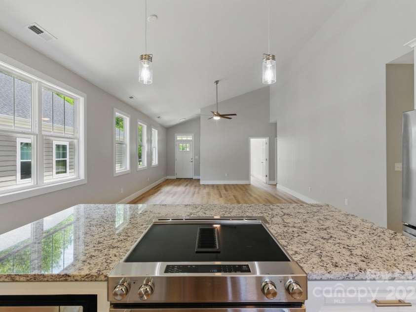 192 Plato Place, Etowah, NC 28729.  MLS# CAR4263231, YatesRealty ID 16679. 