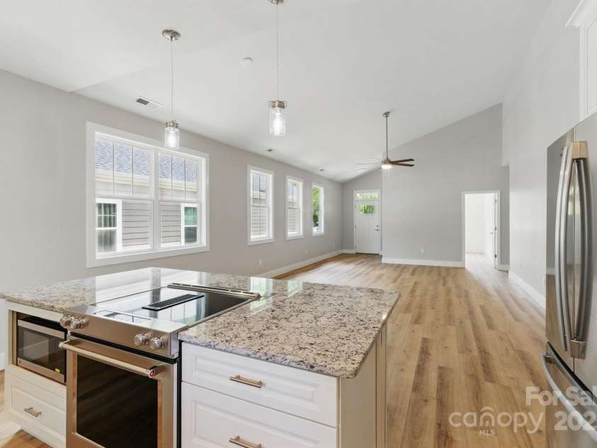 192 Plato Place, Etowah, NC 28729.  MLS# CAR4263231, YatesRealty ID 16679. 