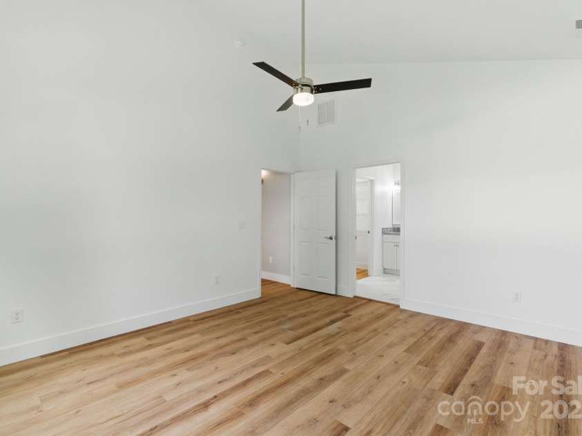 192 Plato Place, Etowah, NC 28729.  MLS# CAR4263231, YatesRealty ID 16679. 