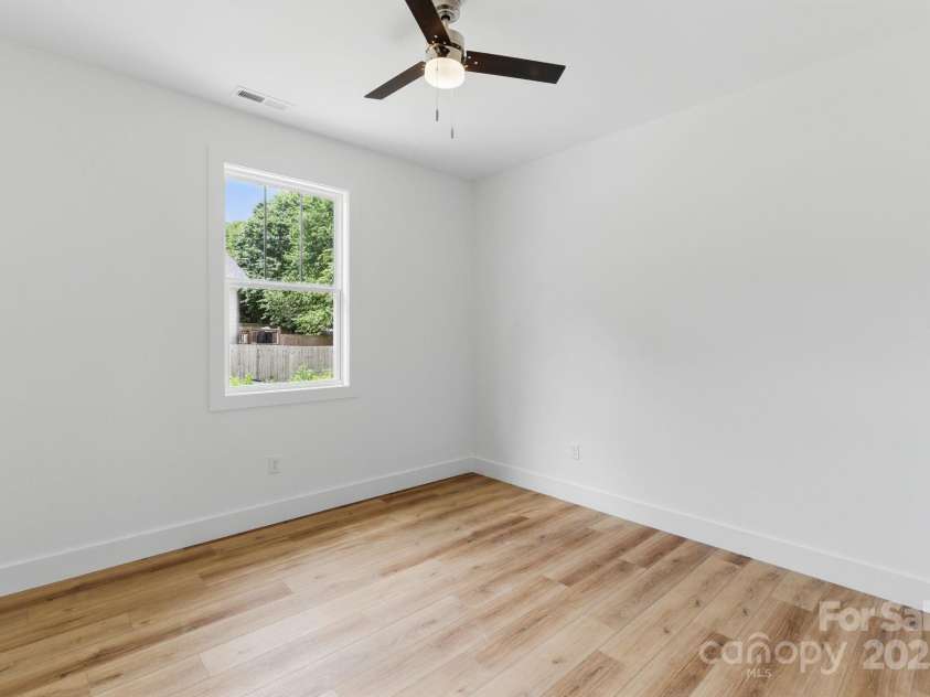 192 Plato Place, Etowah, NC 28729.  MLS# CAR4263231, YatesRealty ID 16679. 