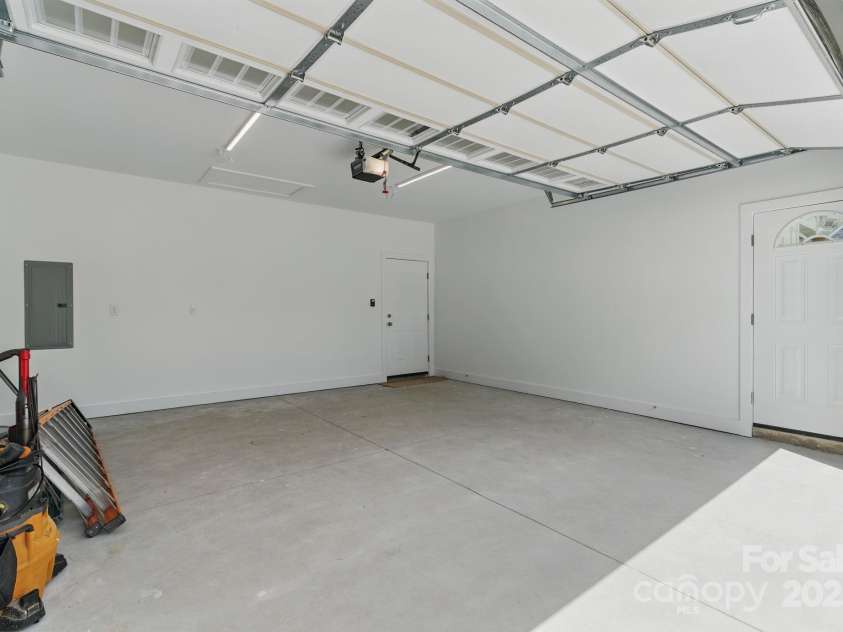 192 Plato Place, Etowah, NC 28729.  MLS# CAR4263231, YatesRealty ID 16679. 
