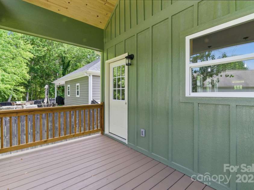 192 Plato Place, Etowah, NC 28729.  MLS# CAR4263231, YatesRealty ID 16679. 