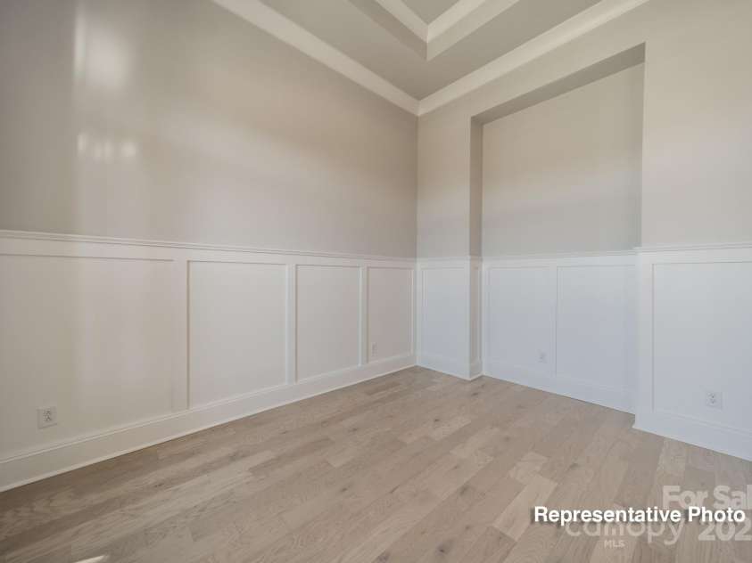 402 Turtleback Ridge, Matthews, NC 28104.  MLS# CAR4302443, YatesRealty ID 1668. 