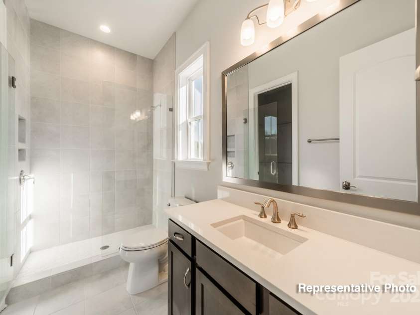 402 Turtleback Ridge, Matthews, NC 28104.  MLS# CAR4302443, YatesRealty ID 1668. 