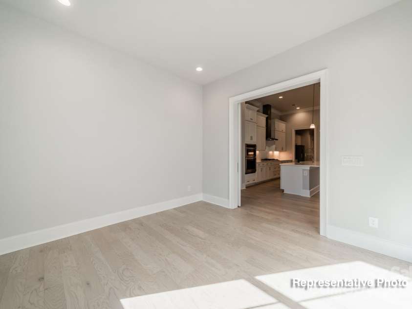 402 Turtleback Ridge, Matthews, NC 28104.  MLS# CAR4302443, YatesRealty ID 1668. 