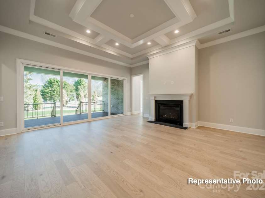 402 Turtleback Ridge, Matthews, NC 28104.  MLS# CAR4302443, YatesRealty ID 1668. 