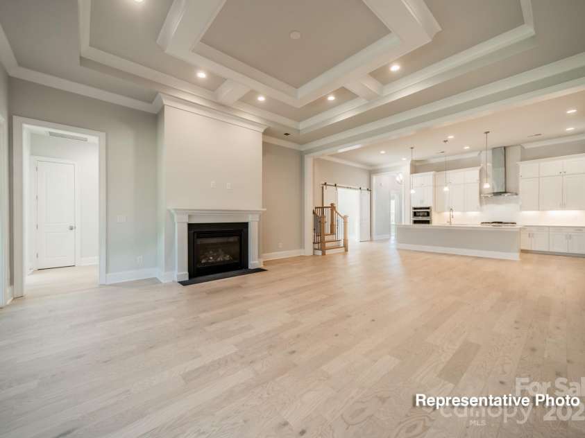 402 Turtleback Ridge, Matthews, NC 28104.  MLS# CAR4302443, YatesRealty ID 1668. 