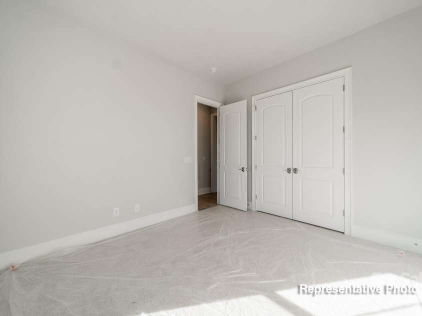 402 Turtleback Ridge, Matthews, NC 28104.  MLS# CAR4302443, YatesRealty ID 1668. 