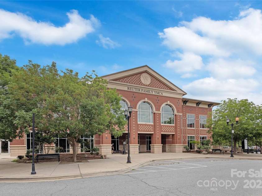 5 Farleigh Street, Asheville, NC 28803.  MLS# CAR4316504, YatesRealty ID 16680. YMCA is one black away