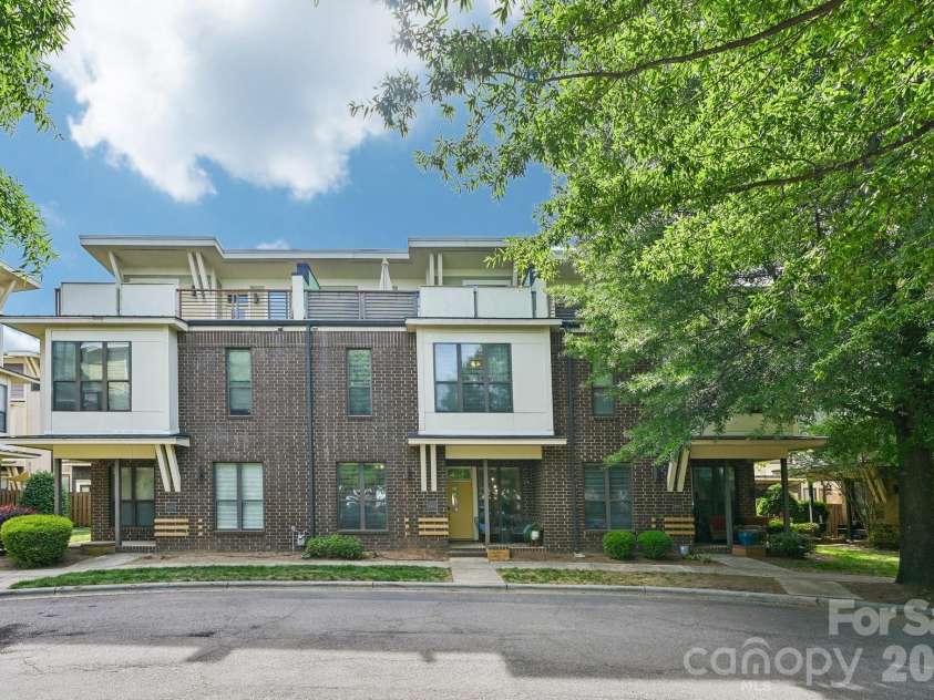 3437 Steel Yard Court, Charlotte, NC 28205.  MLS# CAR4370868, YatesRealty ID 16681. Front