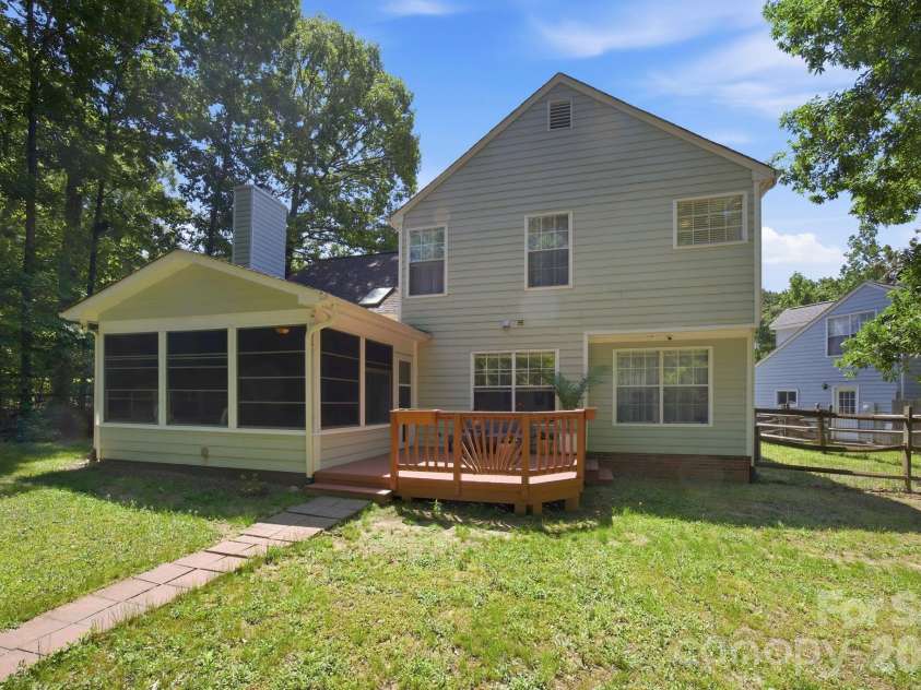 3514 Brooktree Lane, Indian Trail, NC 28079.  MLS# CAR4371815, YatesRealty ID 16683. 