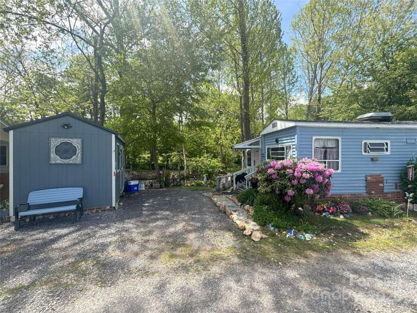 101 Mallard Loop, Waynesville, NC 28785.  MLS# CAR4257285, YatesRealty ID 16684. One car parking space.