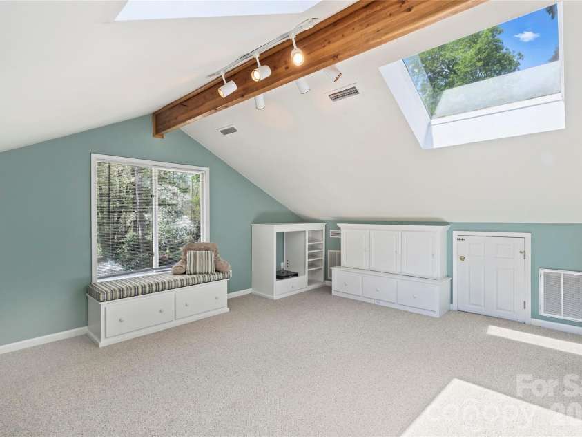 2005 Gathering Place, Kannapolis, NC 28081.  MLS# CAR4365757, YatesRealty ID 16684. Bonus Room