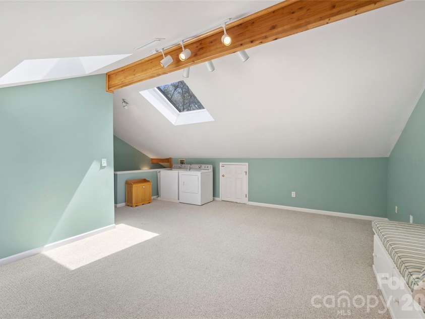2005 Gathering Place, Kannapolis, NC 28081.  MLS# CAR4365757, YatesRealty ID 16684. Bonus Room