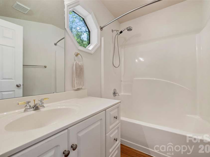 2005 Gathering Place, Kannapolis, NC 28081.  MLS# CAR4365757, YatesRealty ID 16684. Downstairs Bathroom