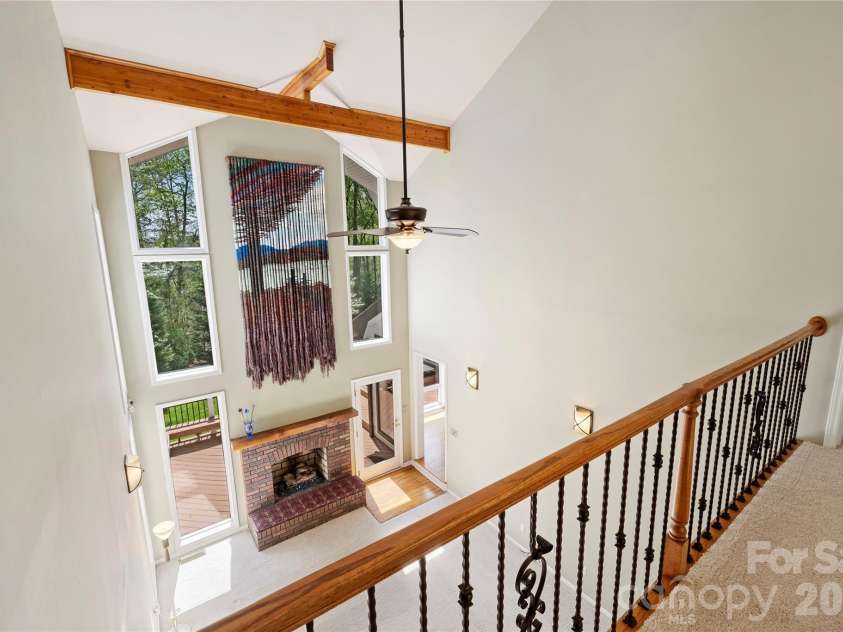 2005 Gathering Place, Kannapolis, NC 28081.  MLS# CAR4365757, YatesRealty ID 16684. Living Room 