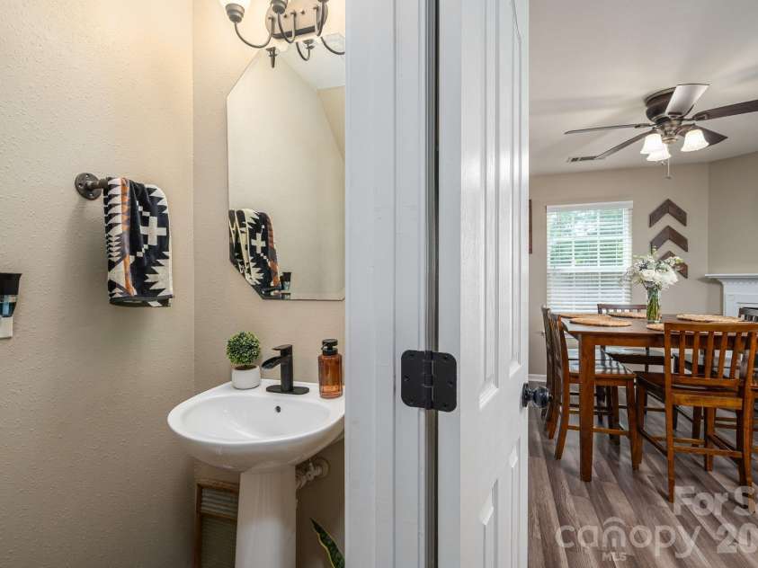 11531 Tribal Drive, Charlotte, NC 28214.  MLS# CAR4373105, YatesRealty ID 16688. 