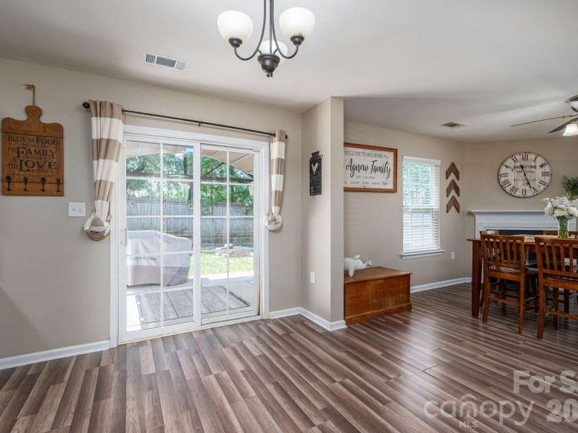 11531 Tribal Drive, Charlotte, NC 28214.  MLS# CAR4373105, YatesRealty ID 16688. 
