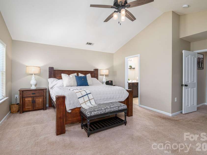 11531 Tribal Drive, Charlotte, NC 28214.  MLS# CAR4373105, YatesRealty ID 16688. 