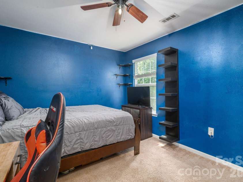 11531 Tribal Drive, Charlotte, NC 28214.  MLS# CAR4373105, YatesRealty ID 16688. 