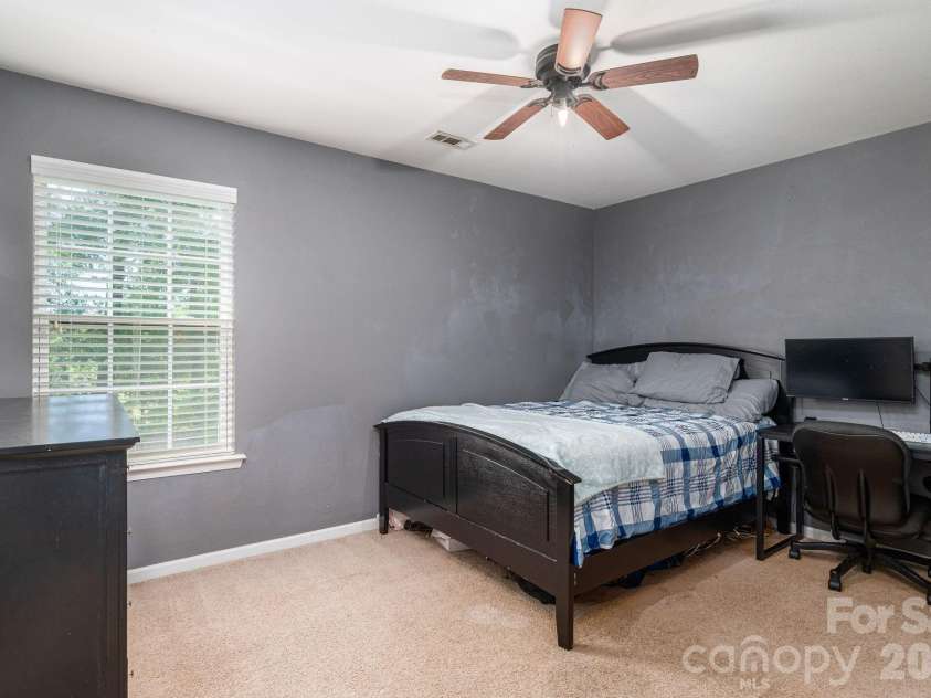 11531 Tribal Drive, Charlotte, NC 28214.  MLS# CAR4373105, YatesRealty ID 16688. 