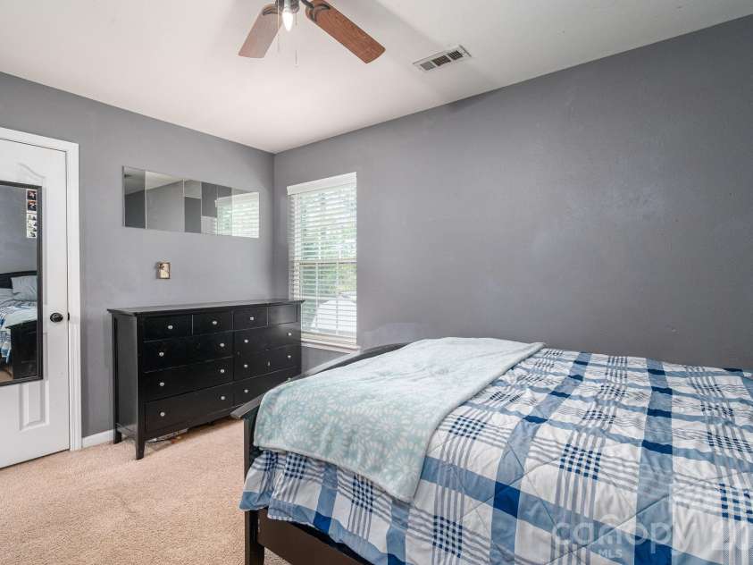 11531 Tribal Drive, Charlotte, NC 28214.  MLS# CAR4373105, YatesRealty ID 16688. 