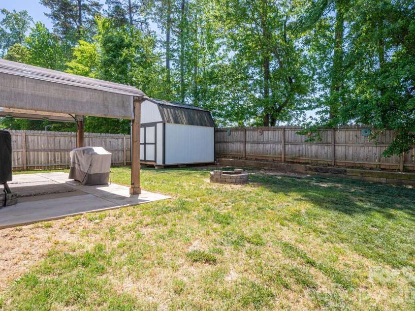 11531 Tribal Drive, Charlotte, NC 28214.  MLS# CAR4373105, YatesRealty ID 16688. 
