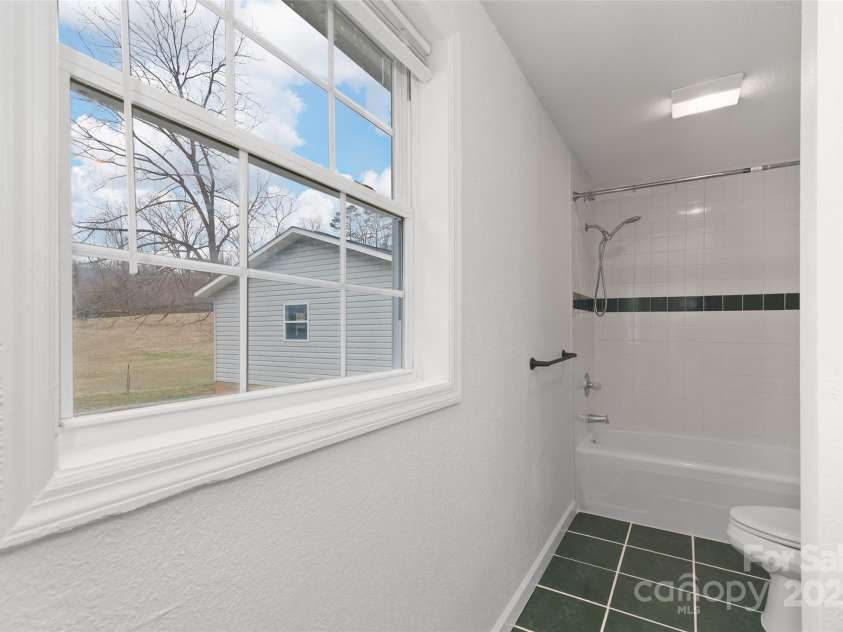 46 Bob Barnwell Road, Fletcher, NC 28732.  MLS# CAR4228793, YatesRealty ID 16688. 