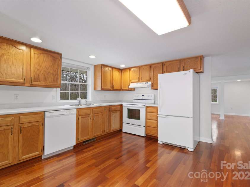 46 Bob Barnwell Road, Fletcher, NC 28732.  MLS# CAR4228793, YatesRealty ID 16688. 