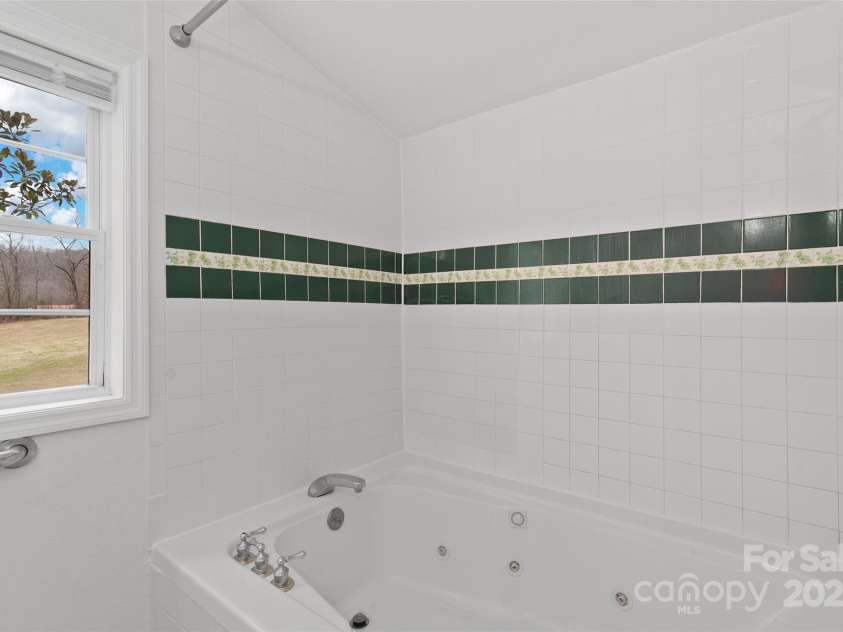 46 Bob Barnwell Road, Fletcher, NC 28732.  MLS# CAR4228793, YatesRealty ID 16688. 
