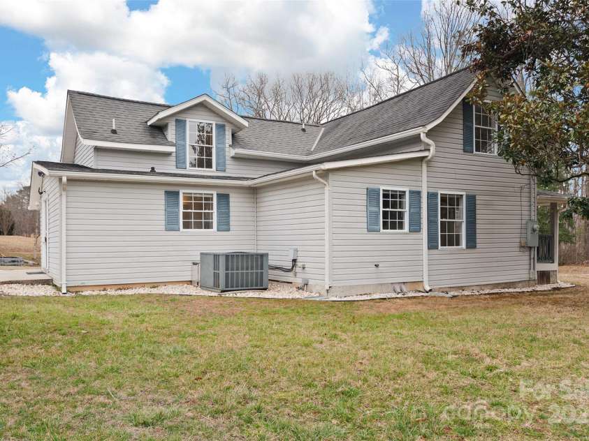 46 Bob Barnwell Road, Fletcher, NC 28732.  MLS# CAR4228793, YatesRealty ID 16688. 