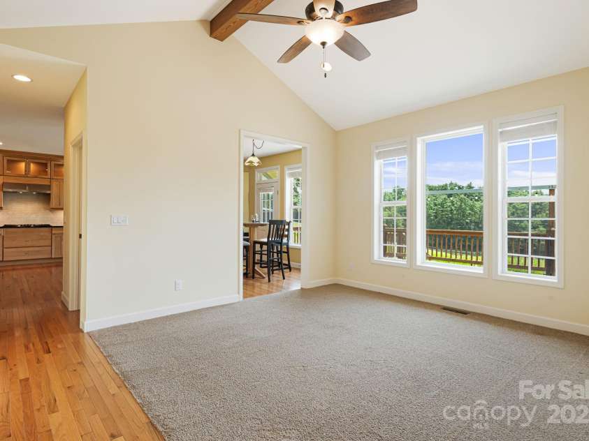 419 Oak Lane, Mars Hill, NC 28754.  MLS# CAR4276301, YatesRealty ID 16689. Living Room