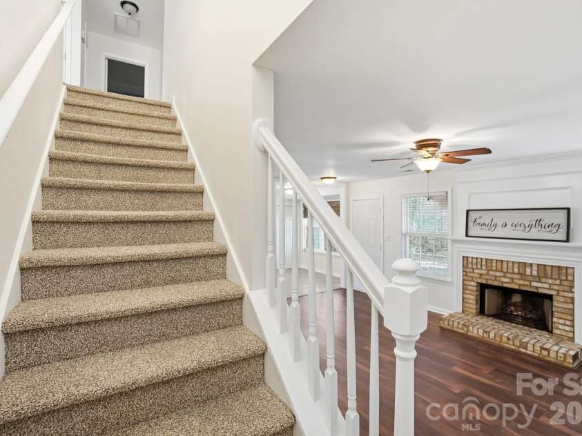 8805 Red Tail Court, Charlotte, NC 28269.  MLS# CAR4382950, YatesRealty ID 1669. 