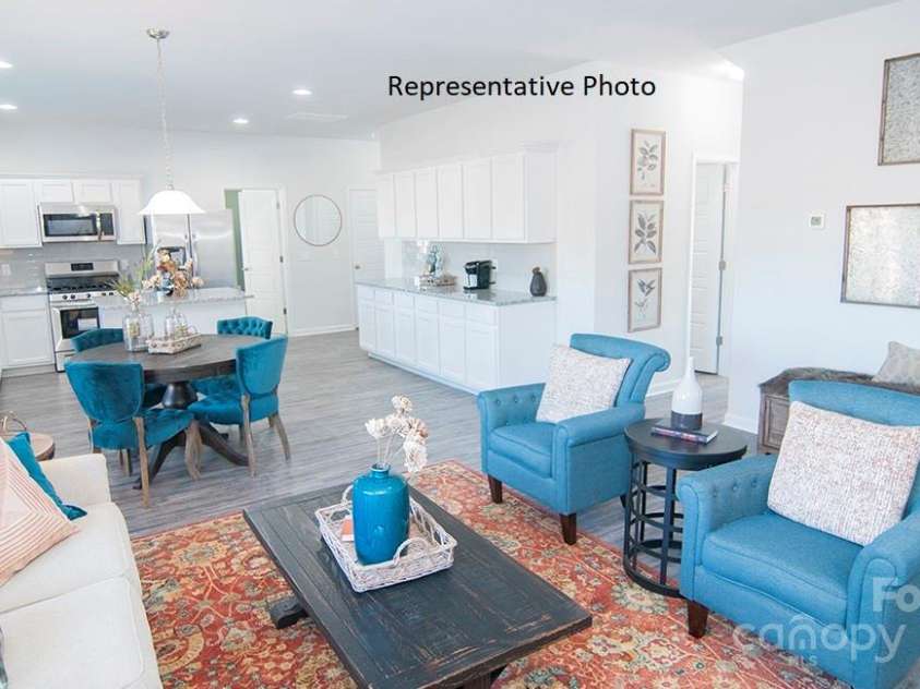 137 Apple Orchard Court, Statesville, NC 28677.  MLS# CAR4254312, YatesRealty ID 16690. 