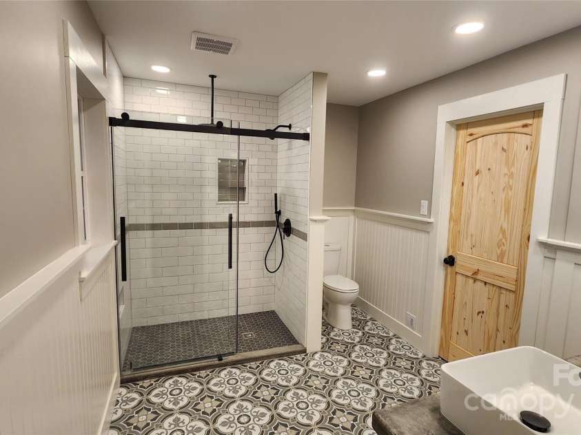 621 Watts Street, Valdese, NC 28690.  MLS# CAR4227194, YatesRealty ID 16692. 