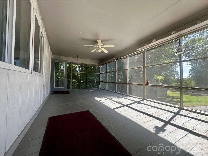 263 Spring Shore Road, Statesville, NC 28677.  MLS# CAR4374688, YatesRealty ID 16693. 